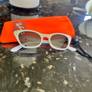 TODDLER Ray Ban sun glasses
